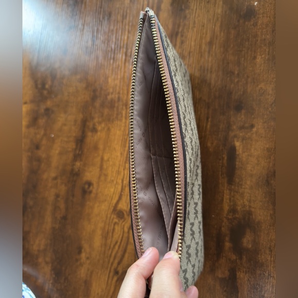 Michael Kors Monogram Wristlet - Picture 7 of 7